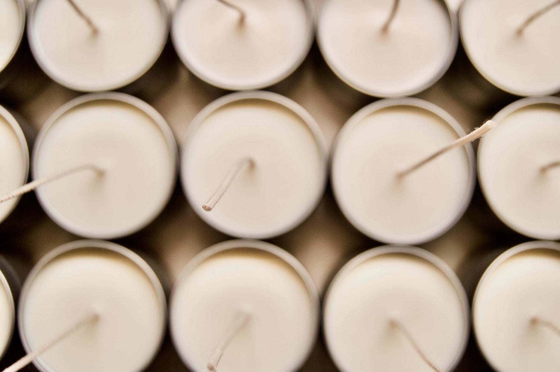 Why Soy Wax is the Best Choice for Clean, Long-Lasting Candles