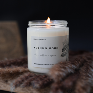 AUTUMN MOON | cedar + saffron + clove